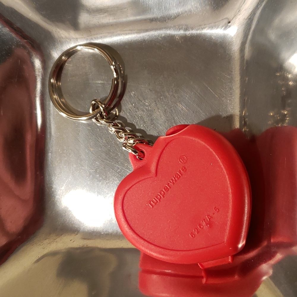 TUPPERWARE- Heart Key Chain